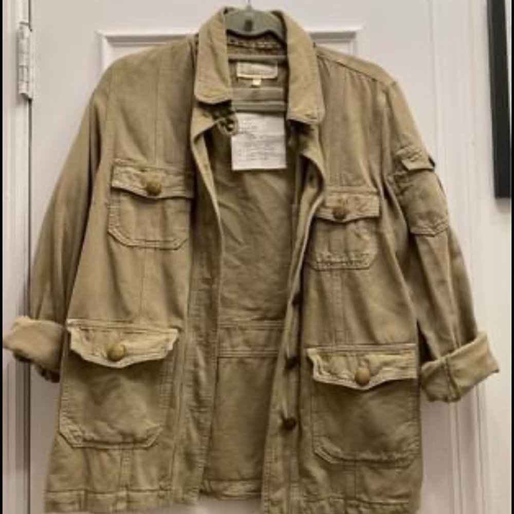 great condition! worn very minimally. Current/Elliott commander jacket for women